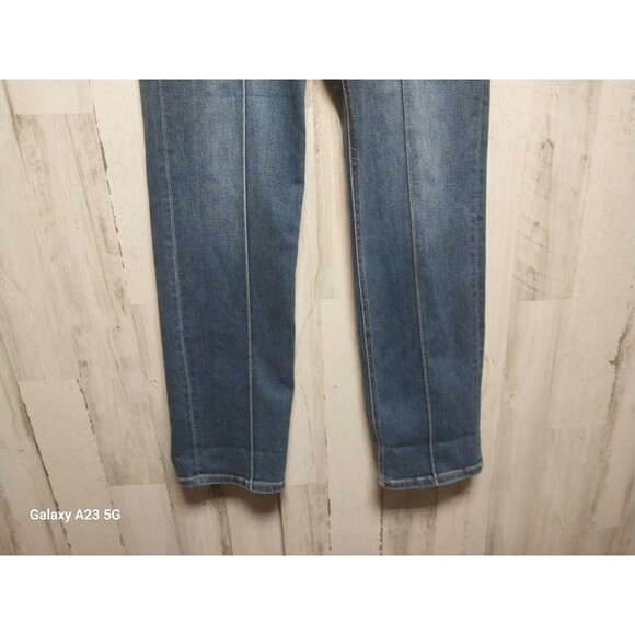 Judy Blue Jeans Straight Fit 11/30 NWT - Picture 2 of 10